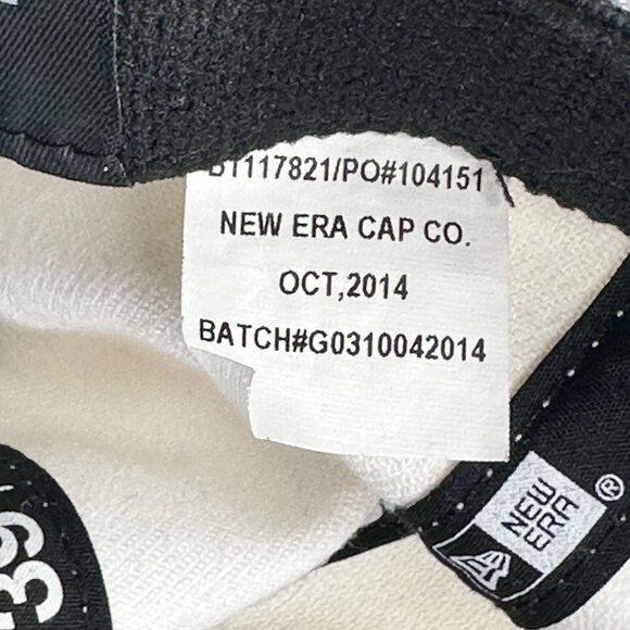 TaylorMade Golf Hat "R15" "Aero Burner" White Cap New Era L/XL Fitted PGA - Picture 6 of 7